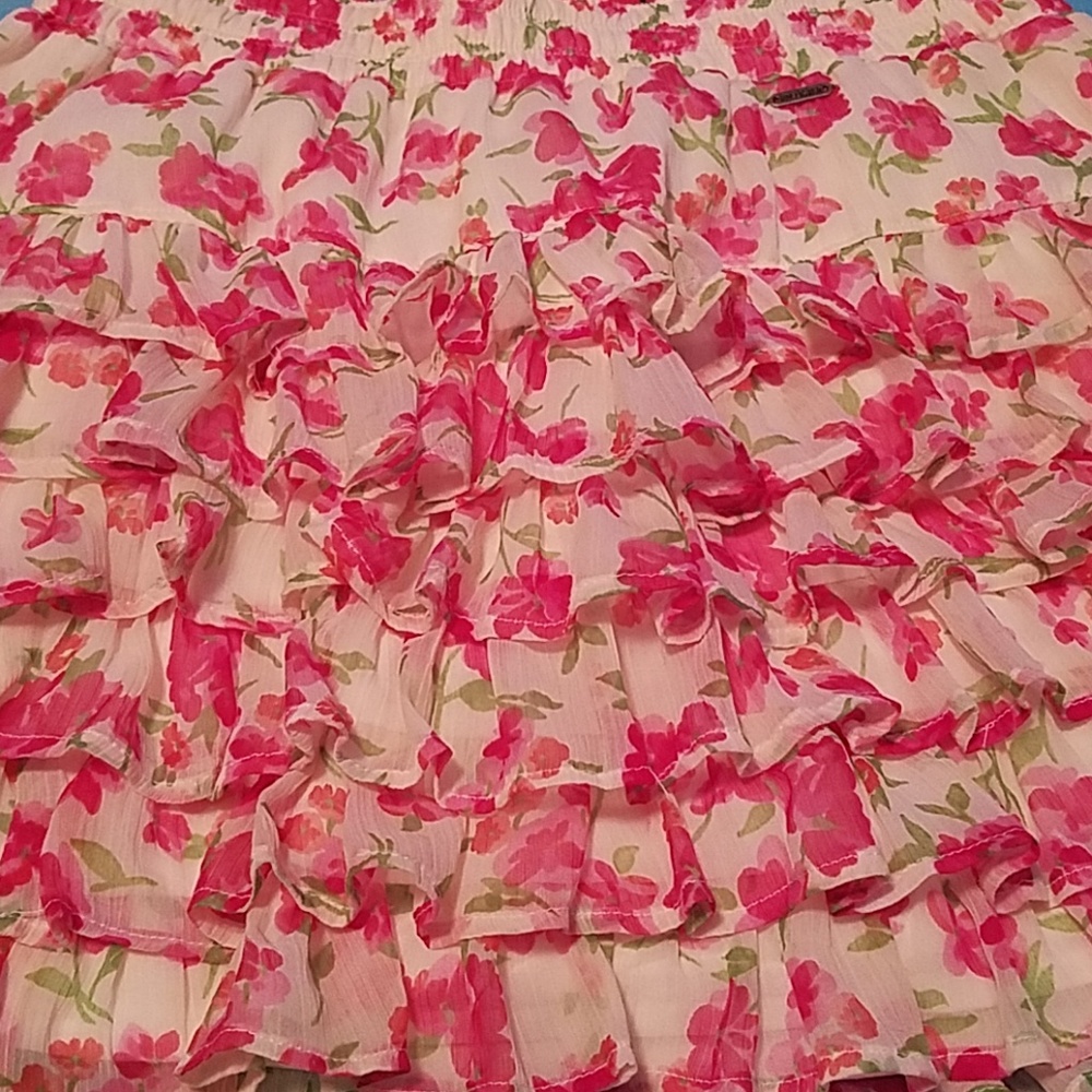 Floral print skirt